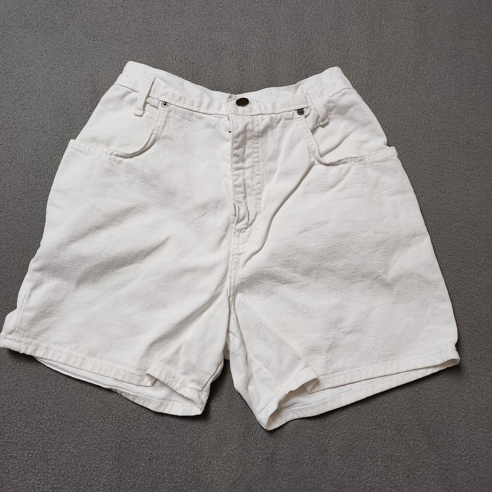 𝅺Vintage SANTA BARBARA White Denim Shorts Size 11